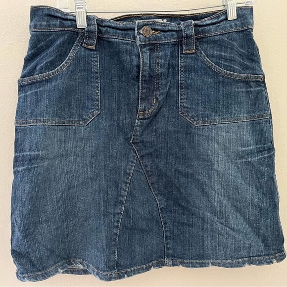 Disney Store Women's Pirates Of The Caribbean At Worlds End Denim Skirt Sz 8 - Picture 2 of 7